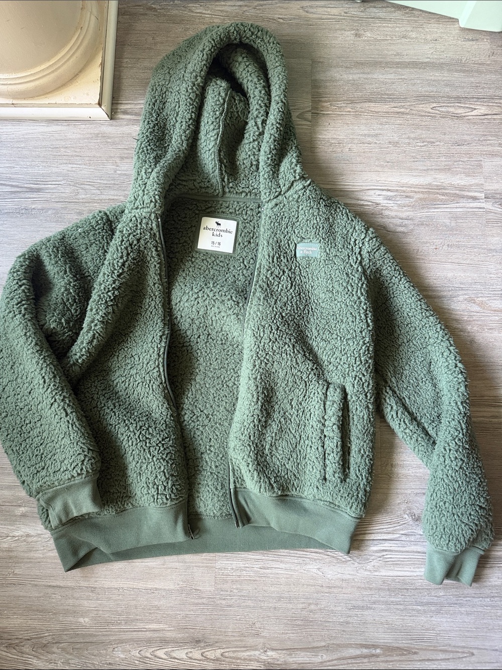abercrombie kids Sage Green Sherpa Hoodie Jacket girls size 15-16